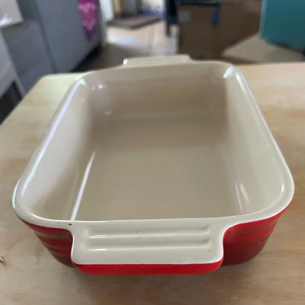 Le creuset Small 8.25” x 5.75” x 2” rectangular red ombre ceramic casserole dish
